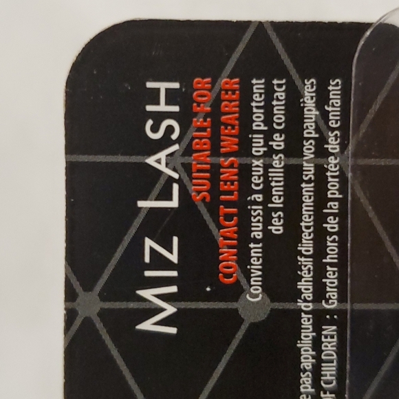 NEW MIZ LASH 3D Silky Lashes-Suitable Contact Lens Wearer-100% Silky Lash - Picture 2 of 5
